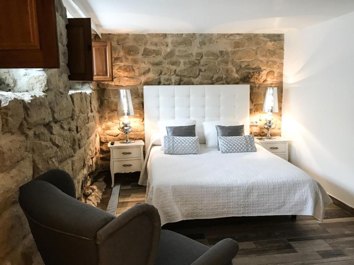 La Casona De Alutiz & Bodega Pensionat Samaniego Eksteriør billede