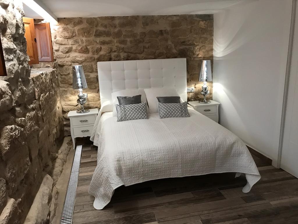 La Casona De Alutiz & Bodega Pensionat Samaniego Eksteriør billede