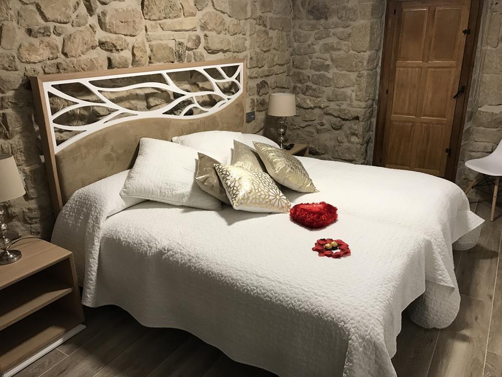 La Casona De Alutiz & Bodega Pensionat Samaniego Eksteriør billede
